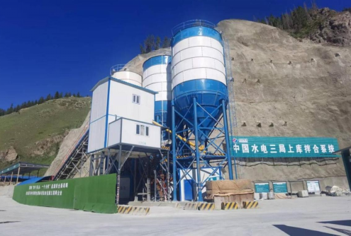 Fukang HZS180 concrete batching plant of the third hydropower bureau